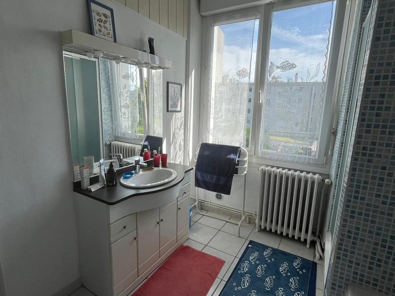 Maison - 105 m² - 6 pièces