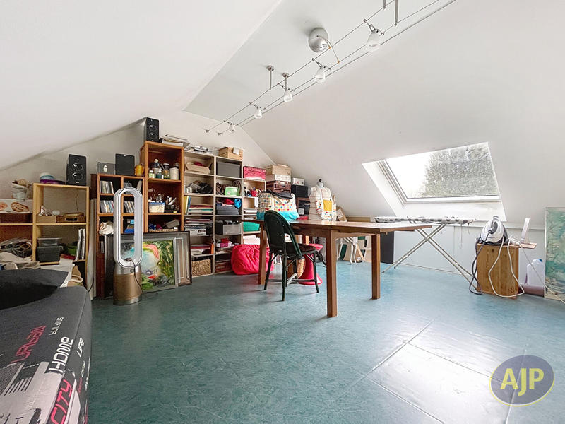 Maison - 83 m² - 4 pièces