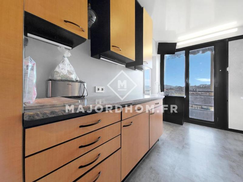 Appartement - 152 m² - 6 pièces