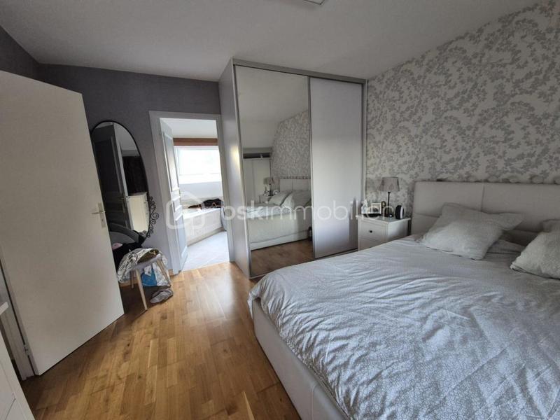 Maison traditionnelle - 136 m² - 6 pièces