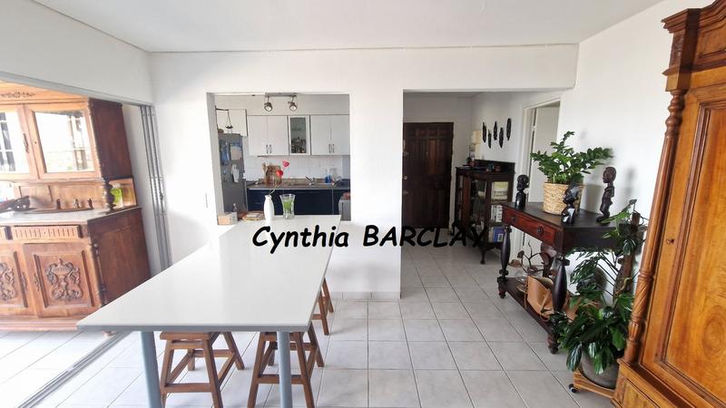 Appartement - 120 m² - 5 pièces