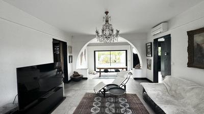 Maison - 200 m² - 8 pièces