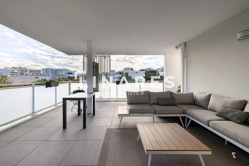 Appartement - 80 m² - 4 pièces