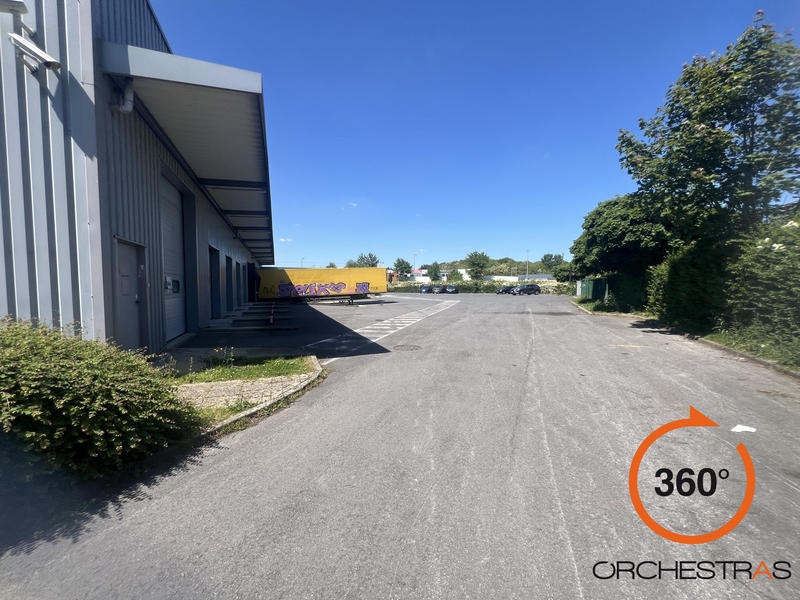 Entrepôt - 3 541 m²