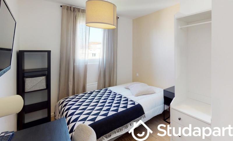 Chambre - 9 m² - 1 pièce