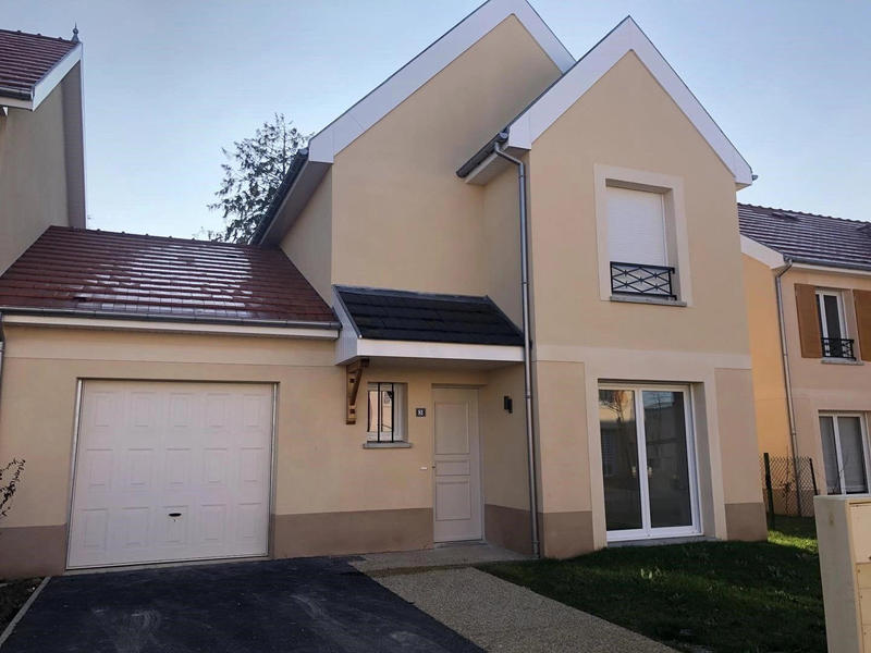 Maison - 97 m² - 5 pièces