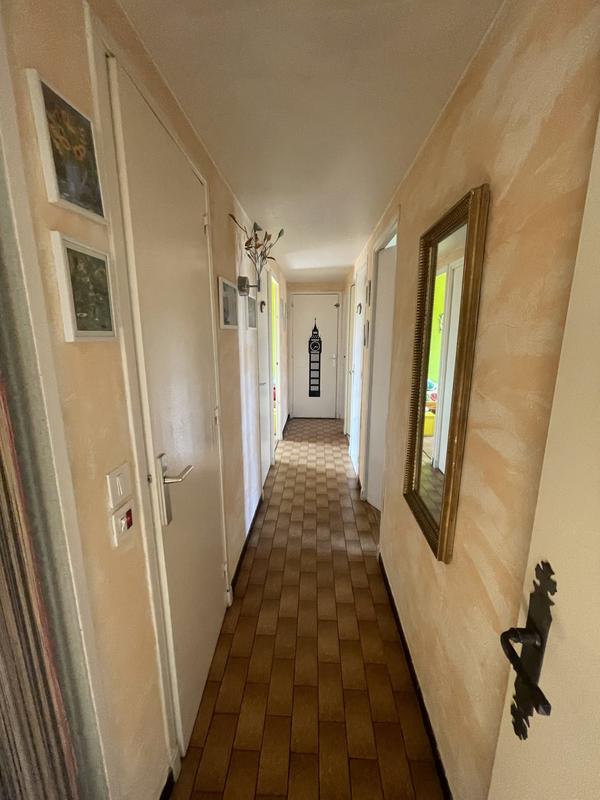 Maison traditionnelle - 100 m² - 7 pièces