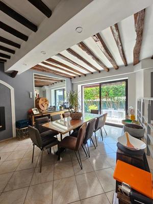 Maison - 170 m² - 5 pièces