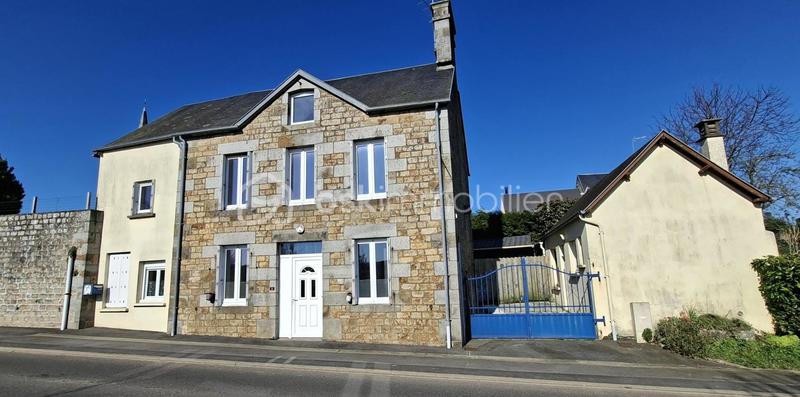 Maison de village - 139 m² - 7 pièces