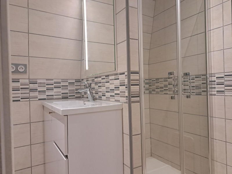 Immeuble de bureaux - 60 m²