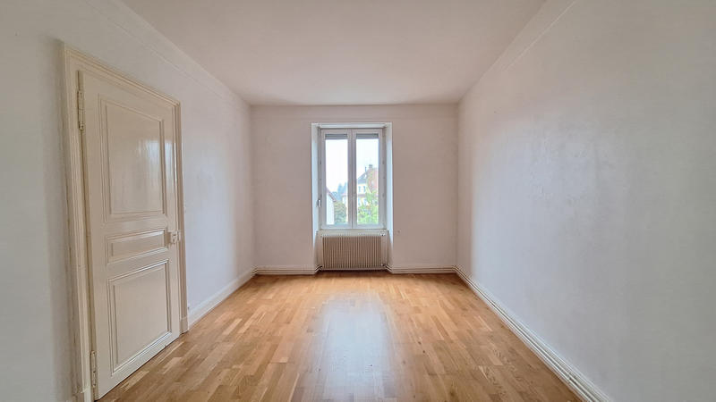 Appartement - 131 m² - 6 pièces