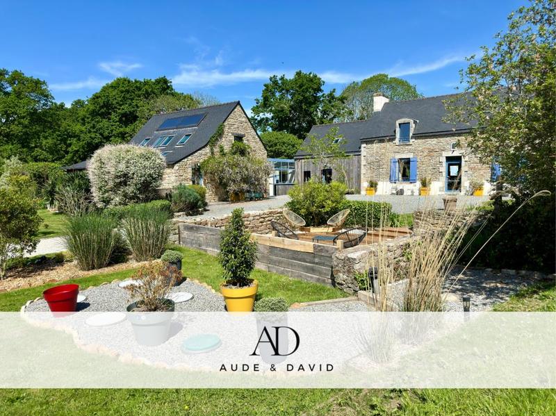 Maison - 340 m² - 15 pièces