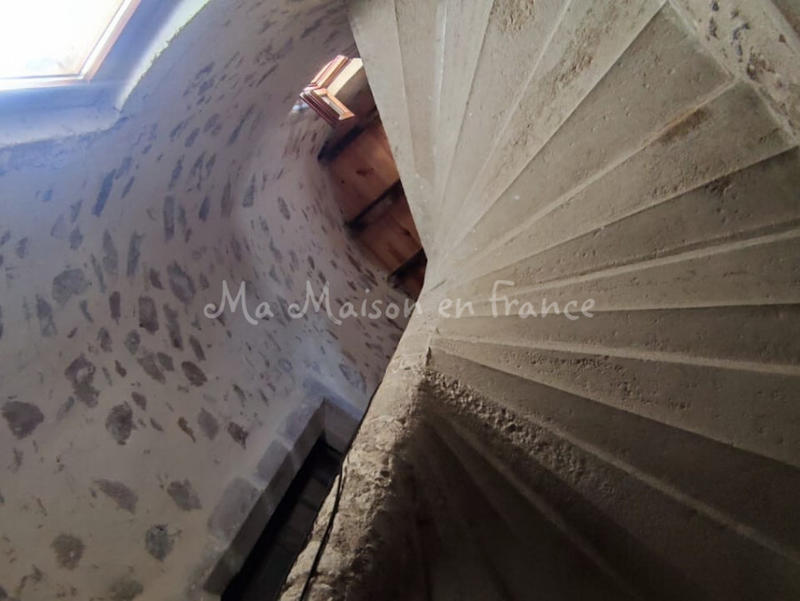 Maison - 300 m² - 10 pièces