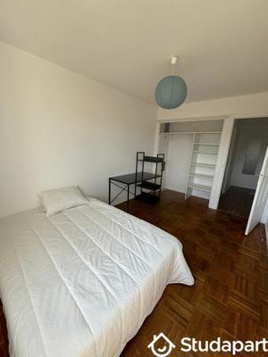 Chambre - 11 m² - 1 pièce