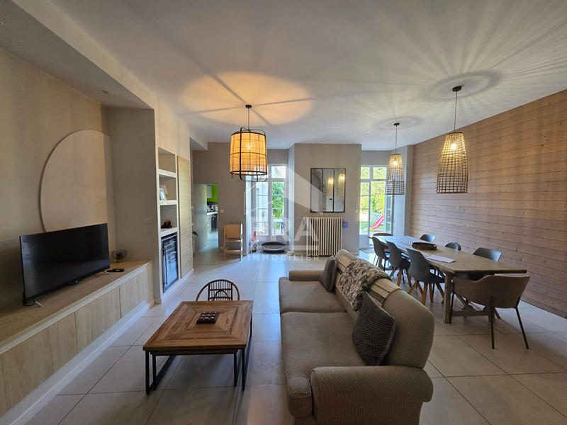 Maison - 174 m² - 4 pièces