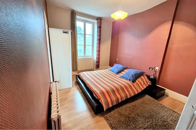 Maison - 300 m² - 7 pièces