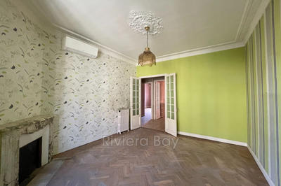 Appartement - 92 m² - 4 pièces