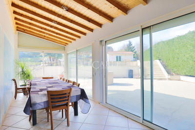 Maison - 208 m² - 7 pièces