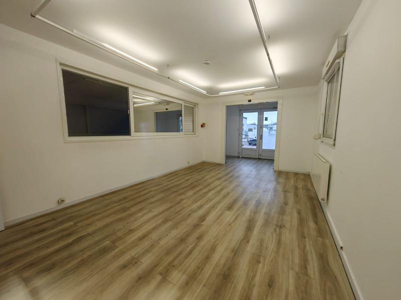 Bureau - 69 m² - 2 pièces