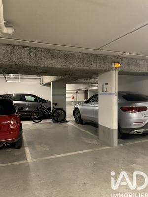 Parking - 11 m²