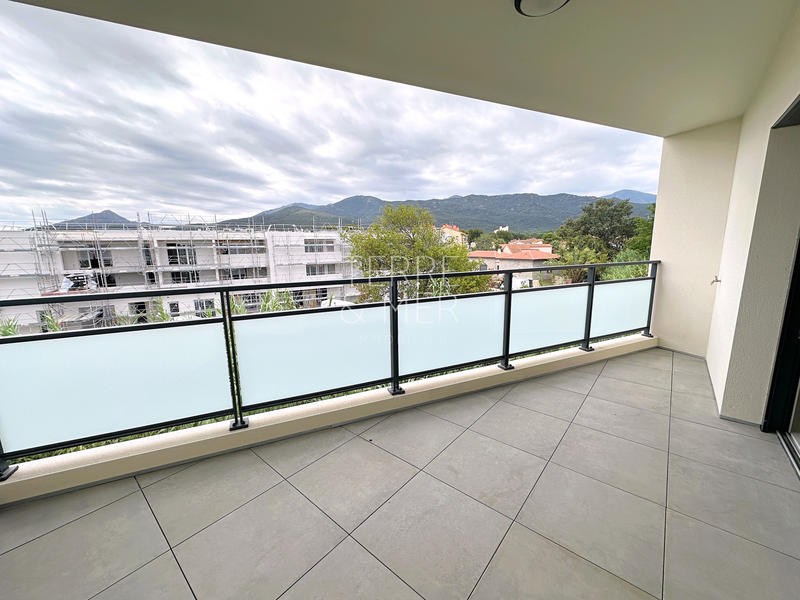 Appartement - 86 m² - 4 pièces