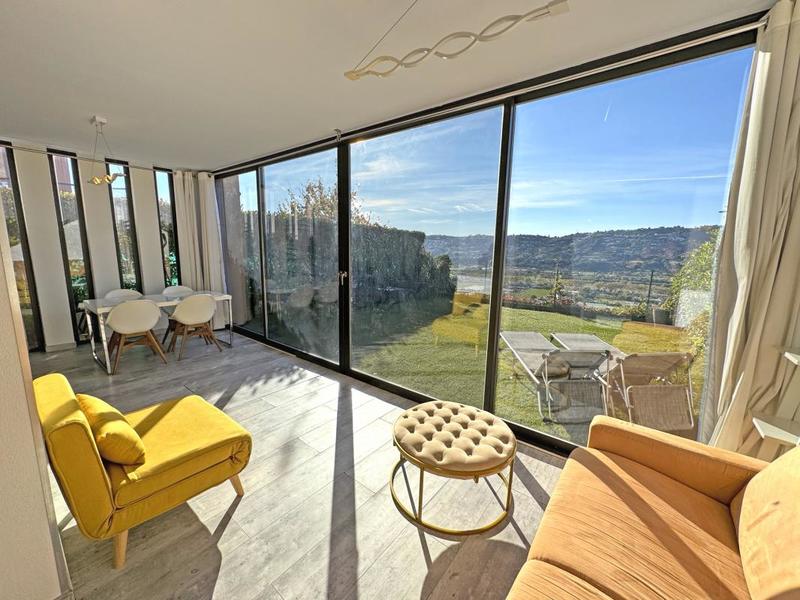 Appartement - 88 m² - 3 pièces