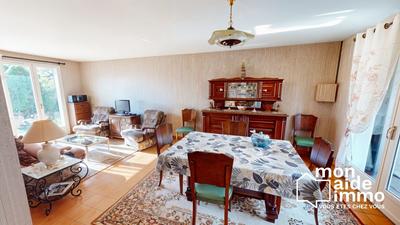 Maison - 93 m² - 4 pièces