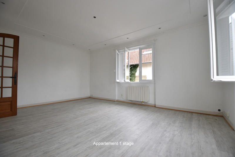 Maison - 288 m² - 12 pièces