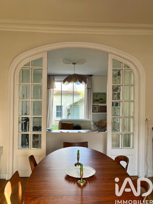 Maison - 180 m² - 6 pièces