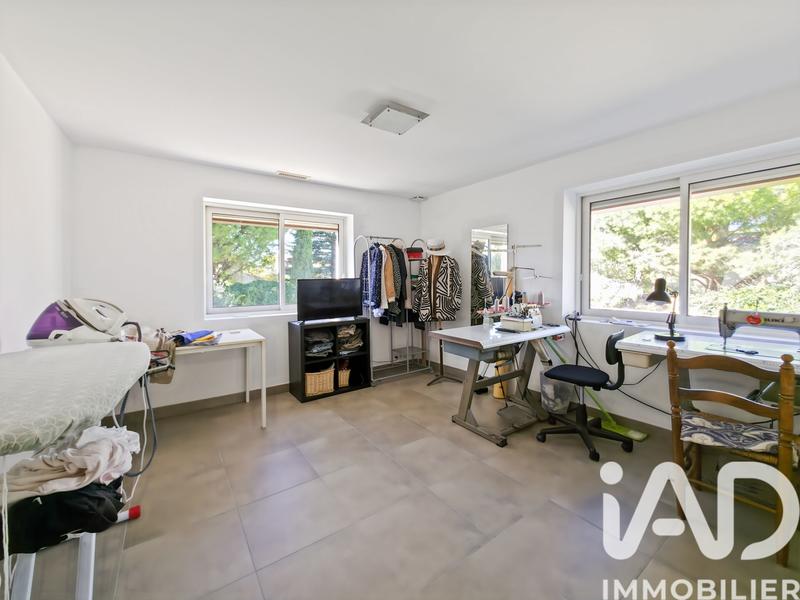 Maison - 315 m² - 9 pièces