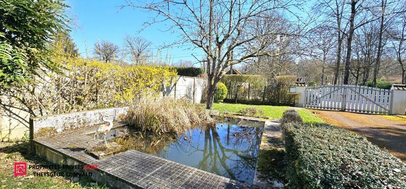 Maison - 228 m² - 9 pièces