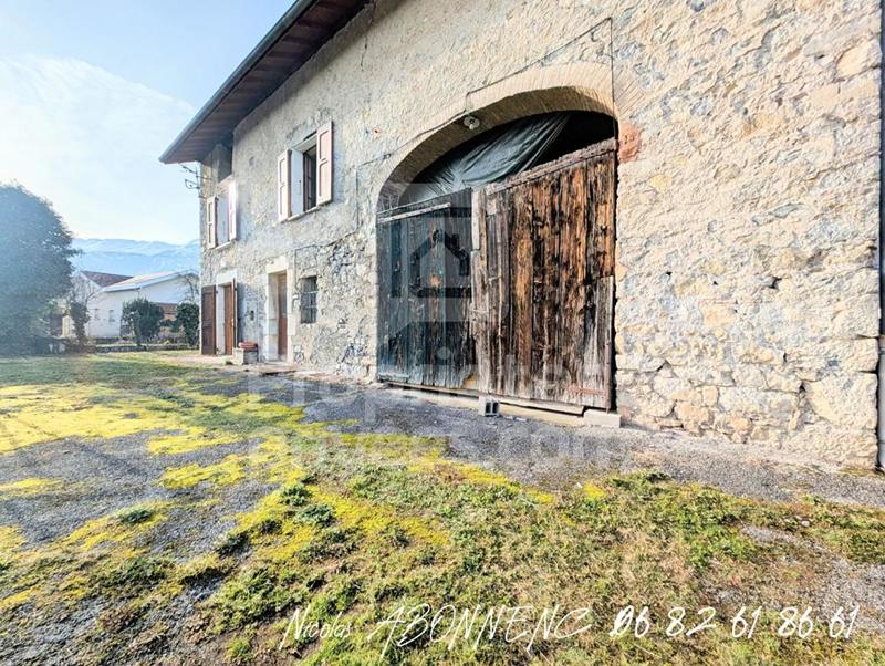 Maison - 200 m² - 8 pièces