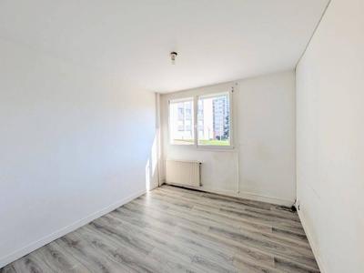 Appartement - 76 m² - 4 pièces