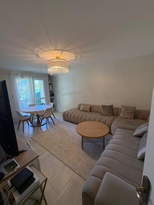 Appartement - 80 m² - 4 pièces