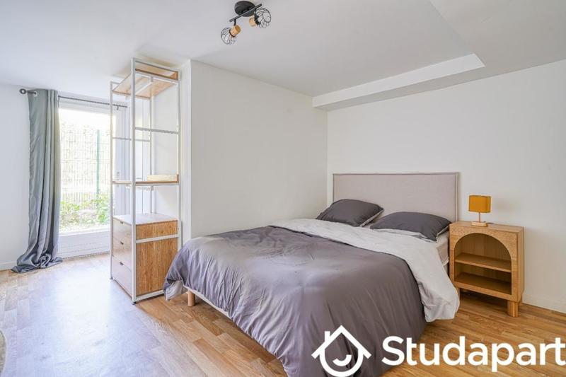 Chambre - 14 m² - 1 pièce