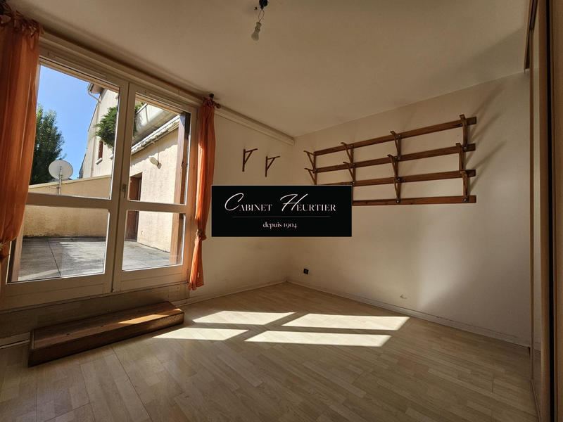 Appartement - 110 m² - 5 pièces