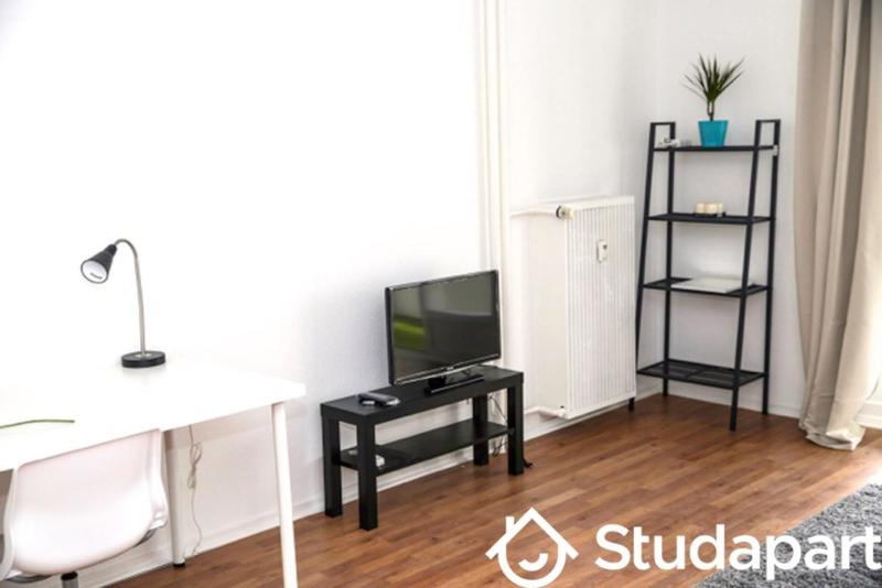 Chambre - 15 m² - 1 pièce