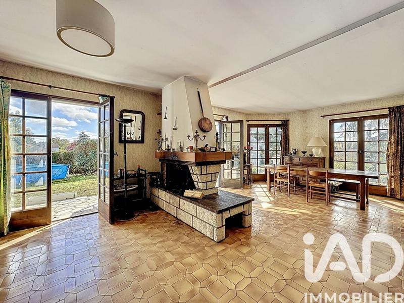 Maison - 190 m² - 8 pièces