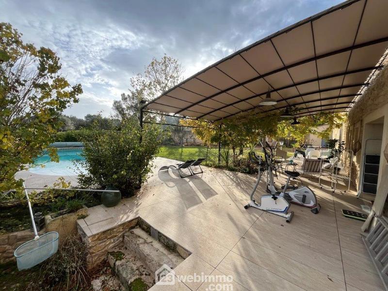 Maison - 500 m² - 9 pièces