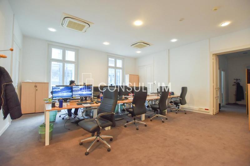 Bureau - 208 m² - 9 pièces