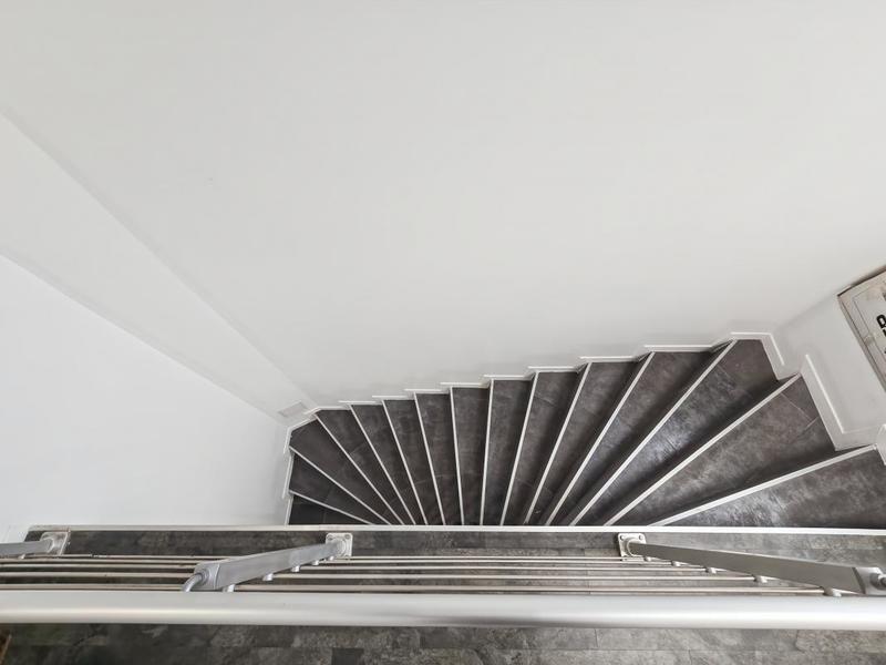 Immeuble - 240 m² - 9 pièces