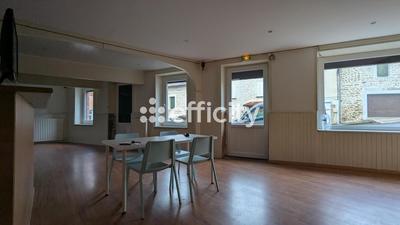 Maison - 199 m² - 6 pièces