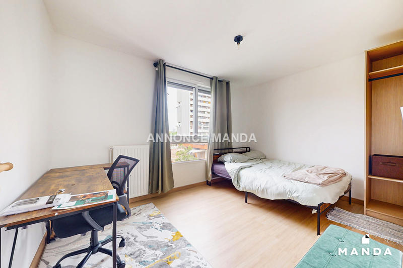 Chambre - 13 m² - 4 pièces