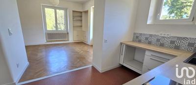 Appartement - 90 m² - 4 pièces