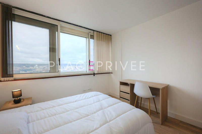 Appartement - 85 m² - 5 pièces