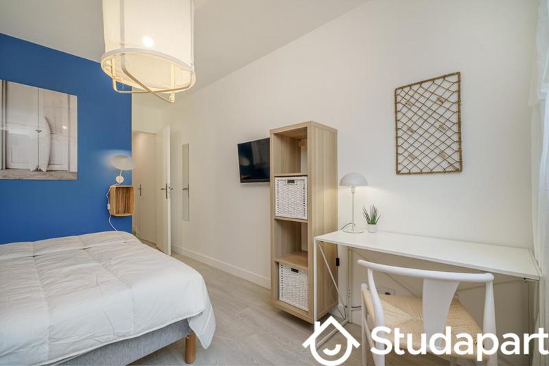 Chambre - 10 m² - 1 pièce