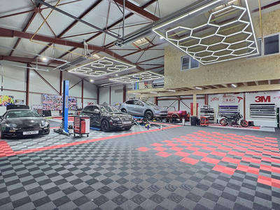 Local commercial - 458 m²