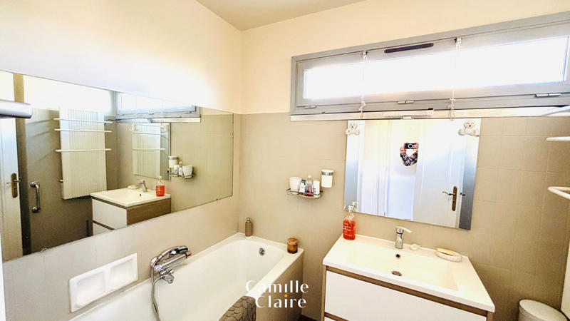 Appartement - 115 m² - 5 pièces