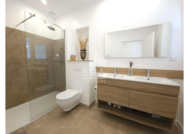 Maison - 190 m² - 5 pièces