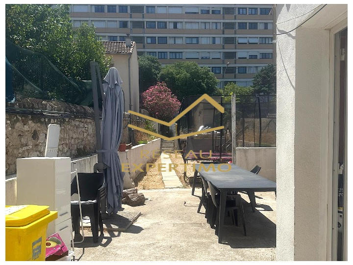 Maison - 115 m² - 6 pièces